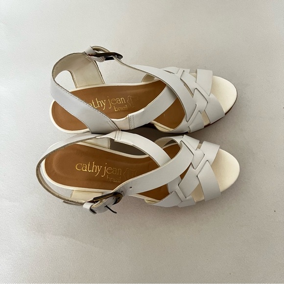 Cathy Jean Brazil White Wedge Sandals Platform Size 6 heel 4" Lightweight - Picture 10 of 11